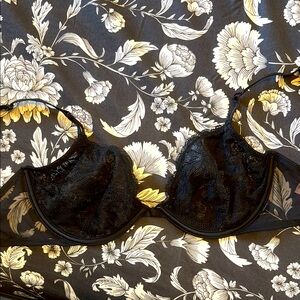 Victoria’s Secret Unlined Demi Bra 32DDD